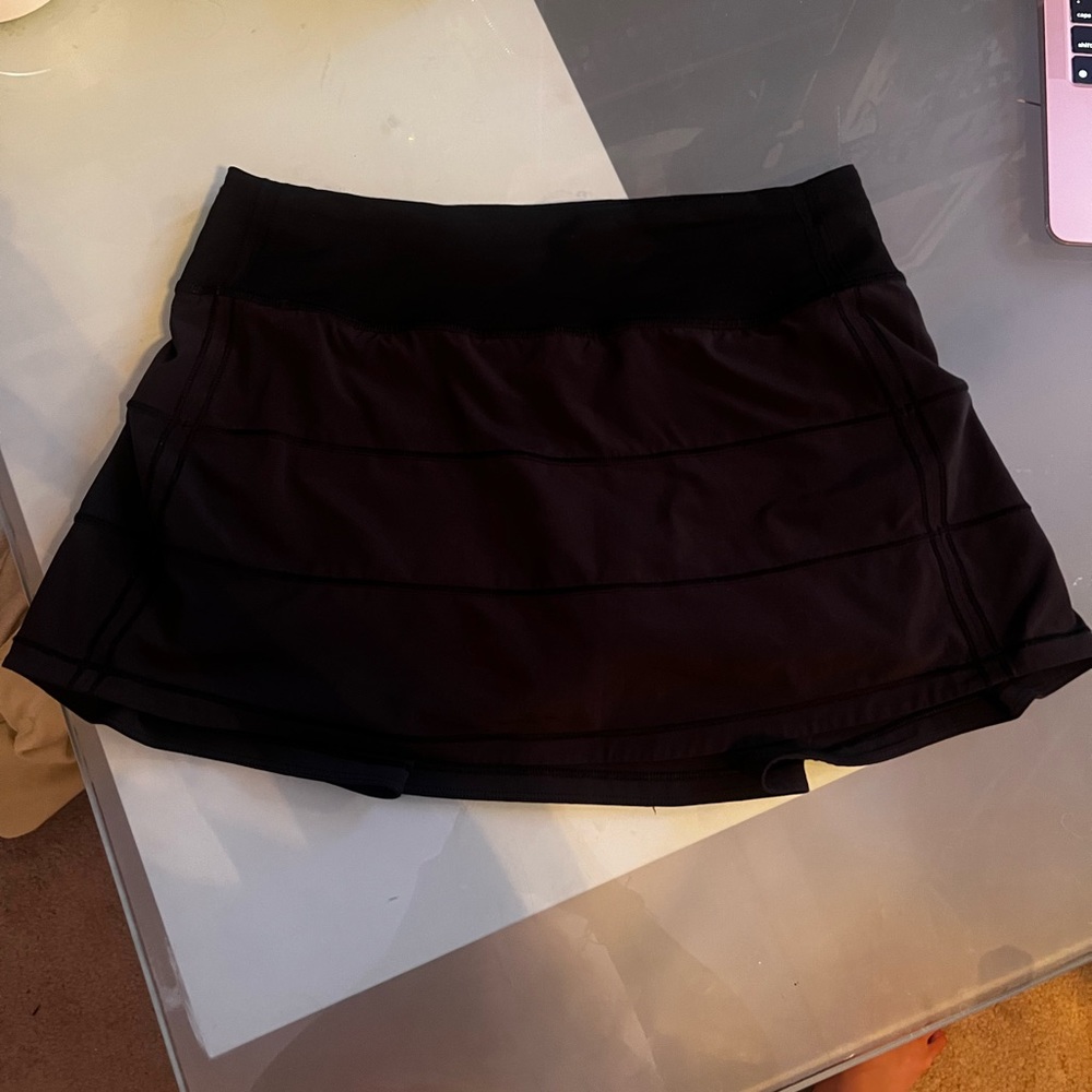 Lululemon Mid-Rise Pace Rival Skirt